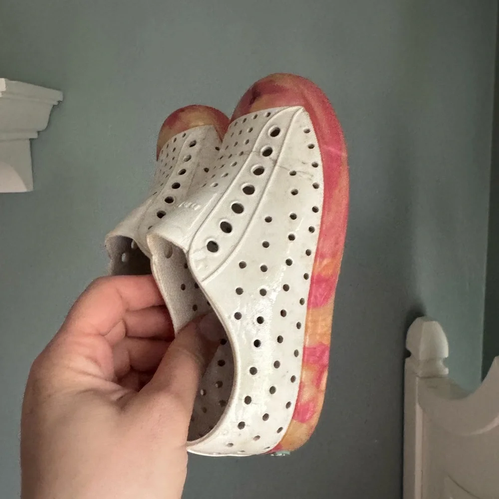 Native little girl’s water shoes
